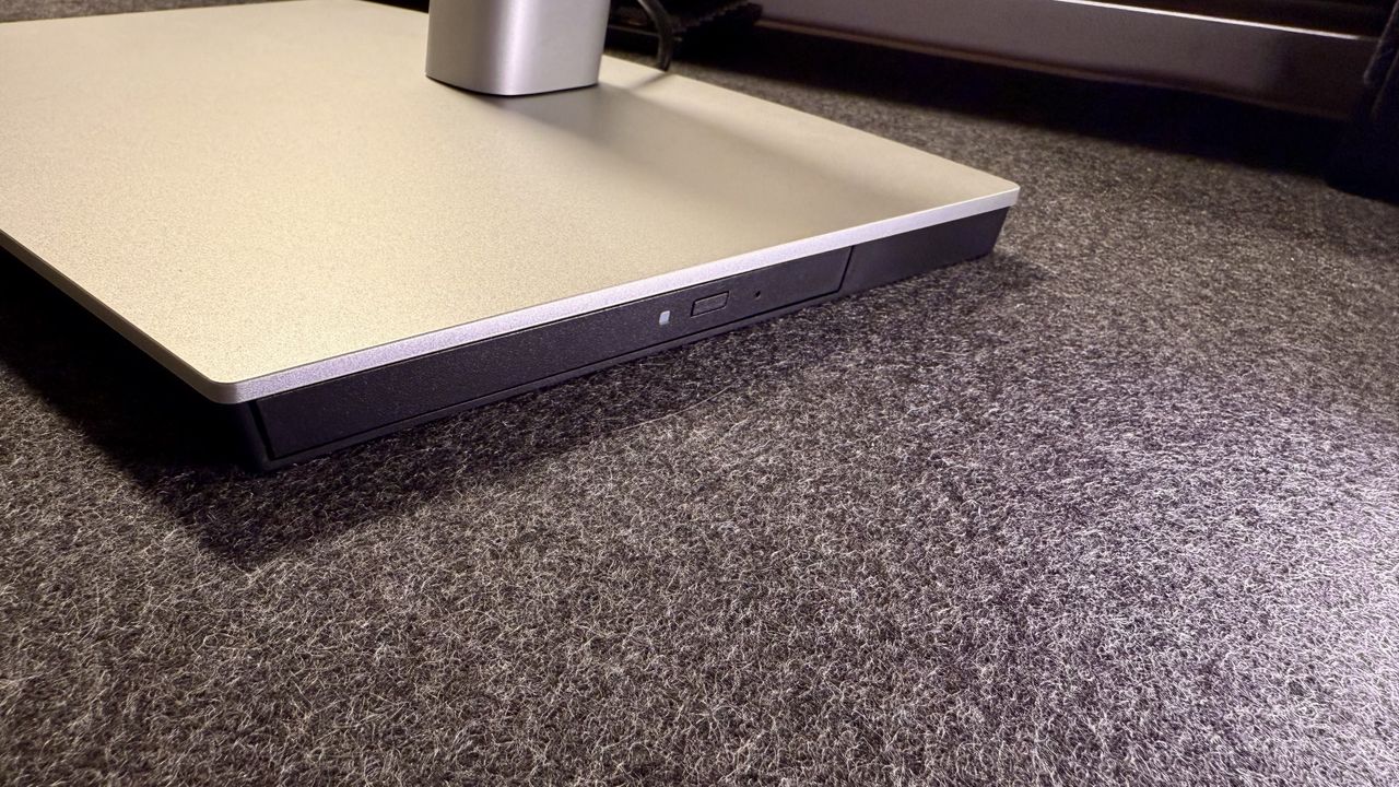 Dell | Optiplex 7420 AIO |