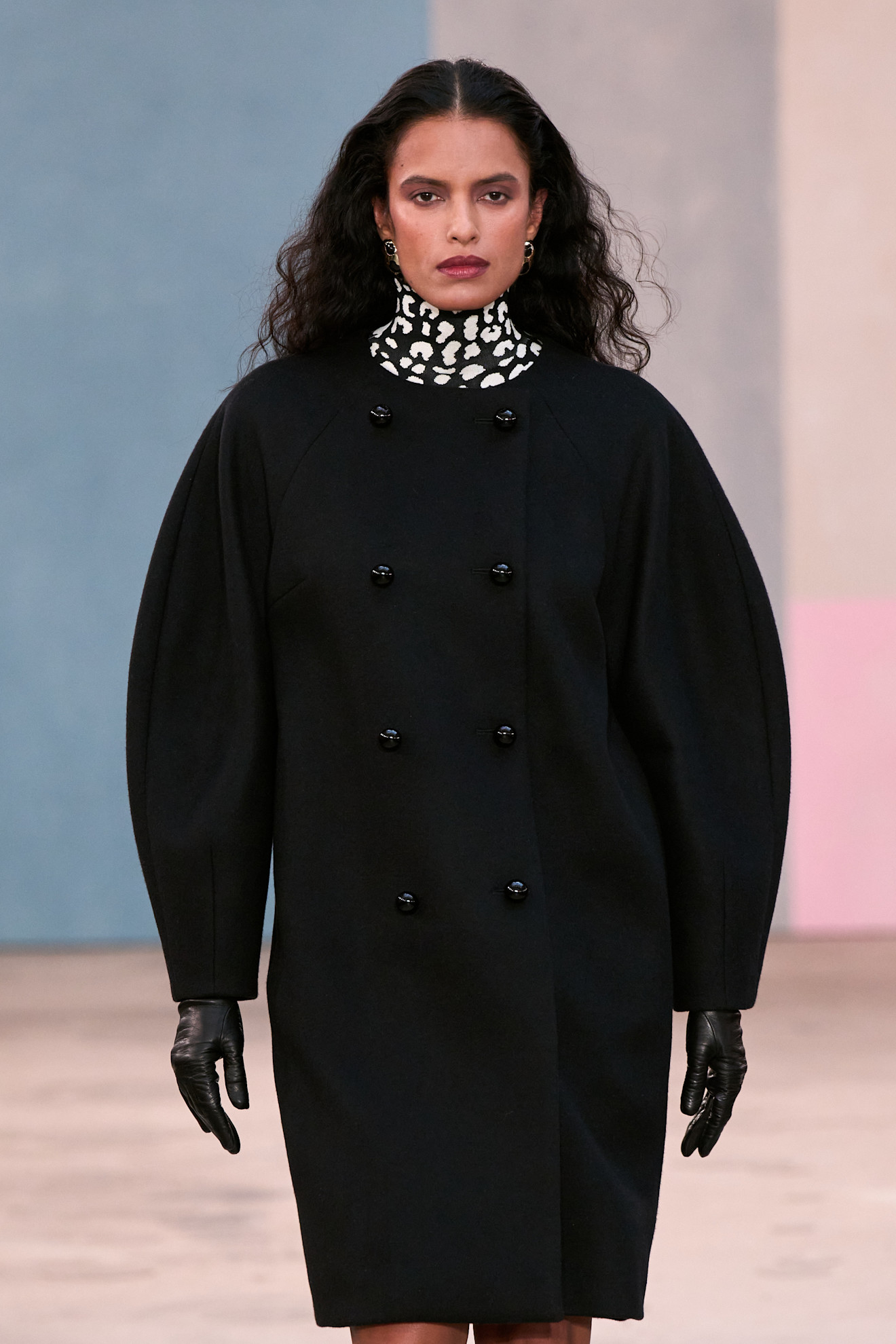 the contrasting turtleneck trend at Carolina Herrera's new york fashion week fall 2026 runway show