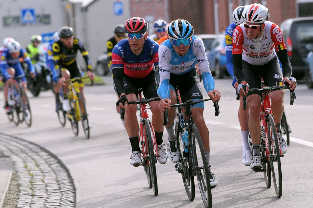 August Jensen in the select lead group near the end of Le Samyn