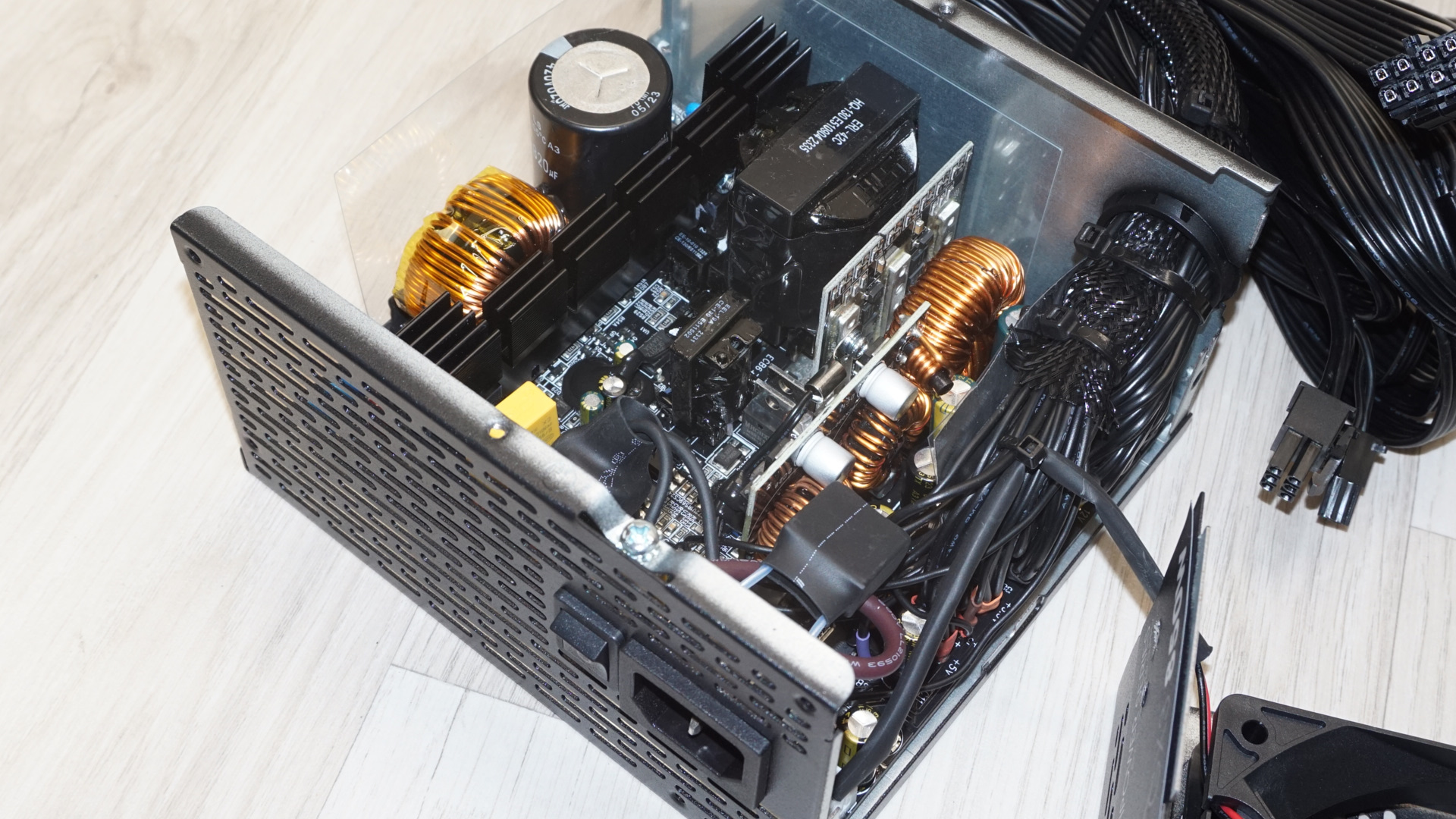 Thermaltake Toughpower GX3 850W PSU