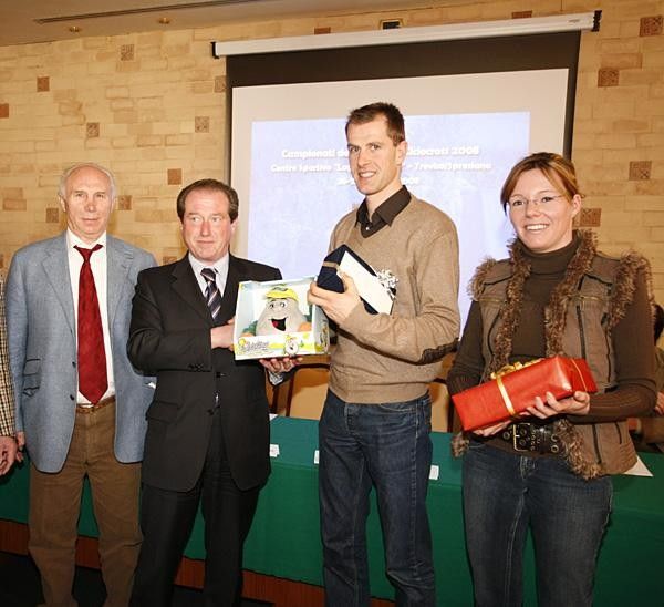 Erwin Vervecken recieves Treviso mascot Ciottolino