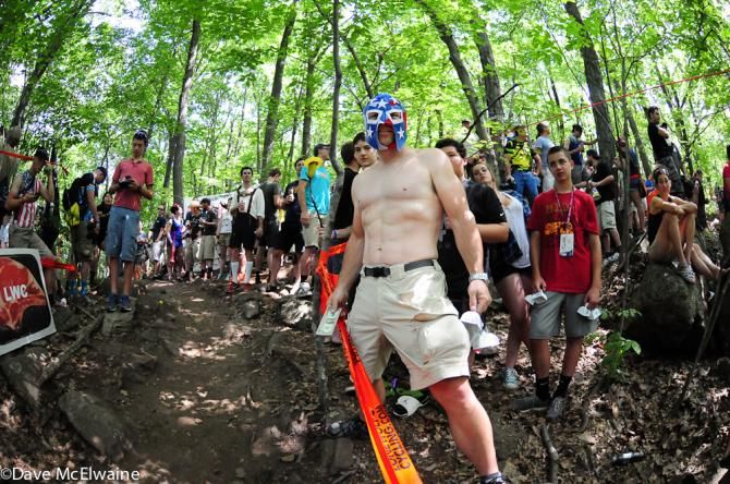 The fans at the top of the mountain were numerous and in a festive mood