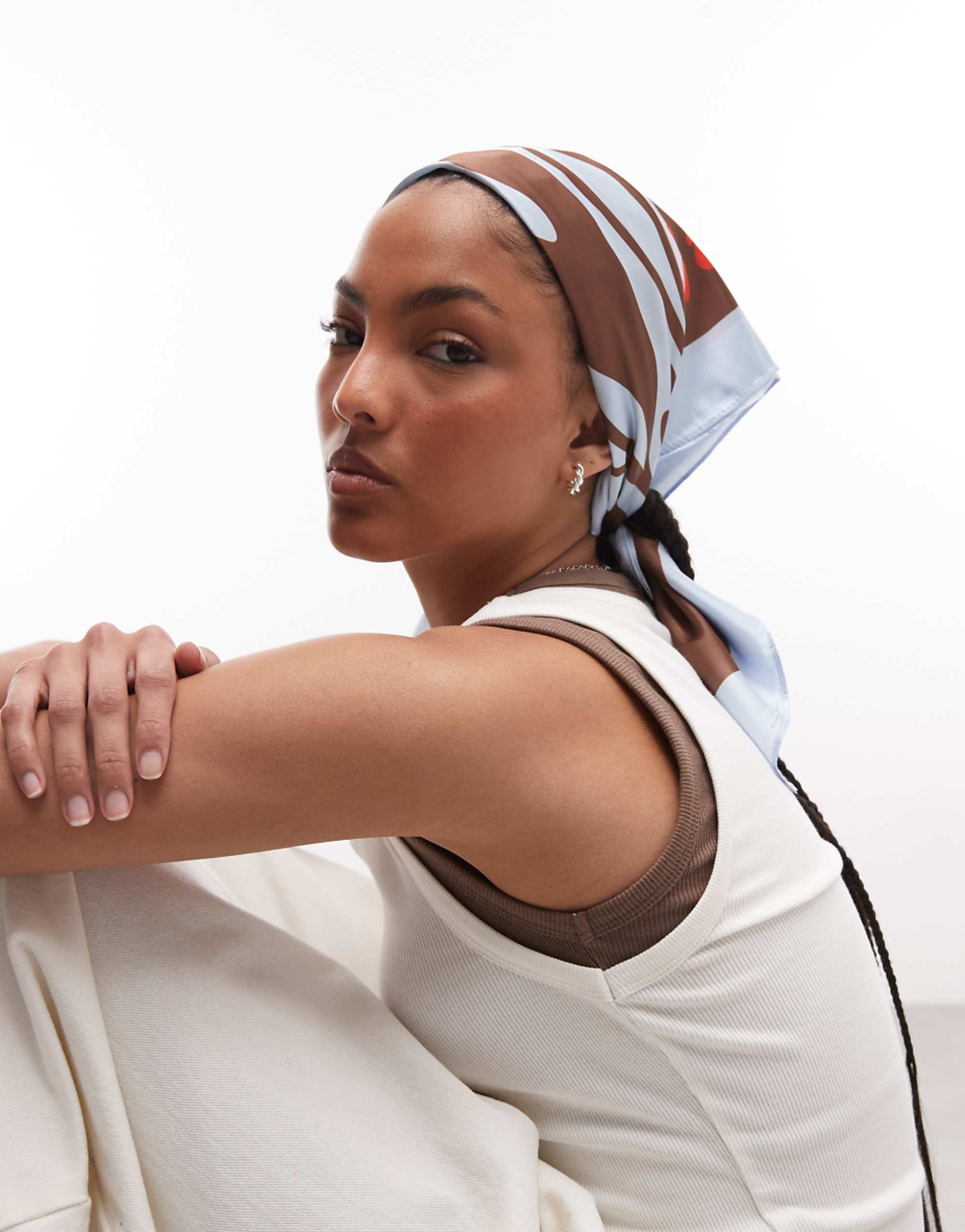 Sui Ava Headscarf in Brown and Blue Floral Print