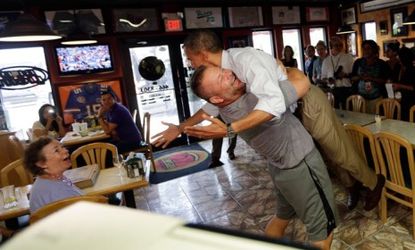 Restaurant owner and Obama hugger Scott Van Duzer is receiving some less than sensational Yelp reviews after his presidential embrace.