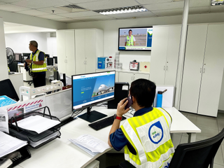 dnata digital signage powered by Red Dot.