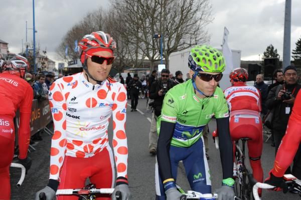 The jersey holders at the start