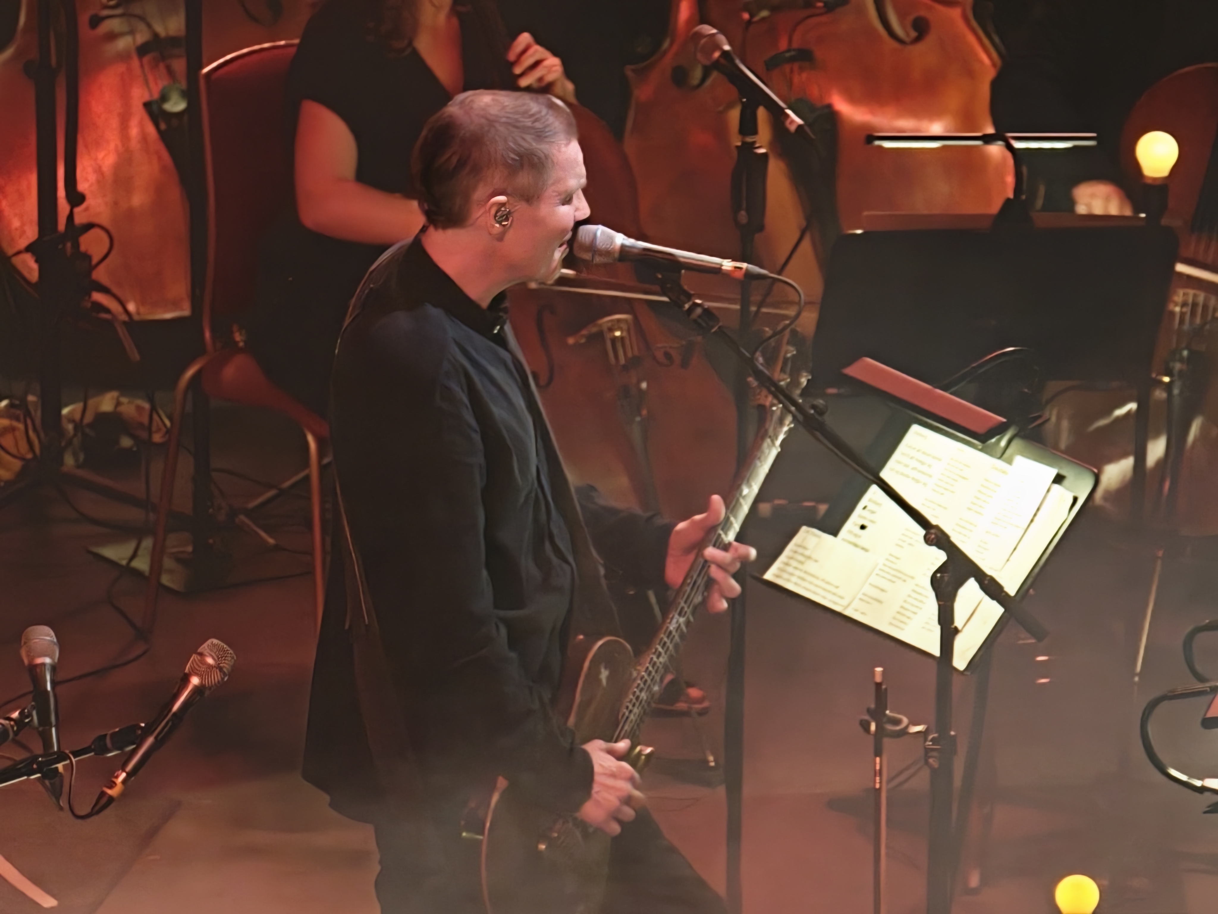 Oppo Find X9 Pro camera sample at Sigur Ros gig, Royal Albert Hall, London, September 2025