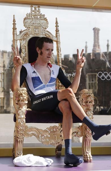 Bradley Wiggins holds court