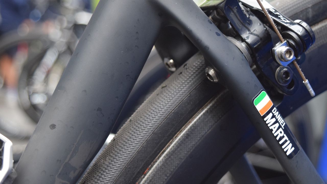 Clearances are tight and it is clear why the seat tube has a concave section