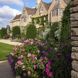 Wychwood Manor © Andrew Lawson