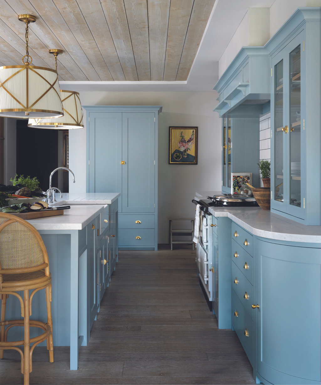 10 light blue kitchen ideas for a bright, versatile scheme