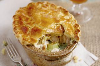 Gluten-free chicken and leek pie