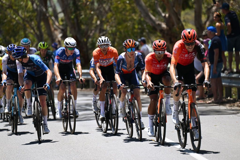 The reduced group fighting for the win included Isaac del Toro (UAE Team Emirates), Simon Yates (Jayco AlUla) and Jhonatan Narvaez (Ineos Grenadiers)