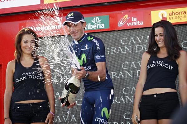 Lastras opens the champagne