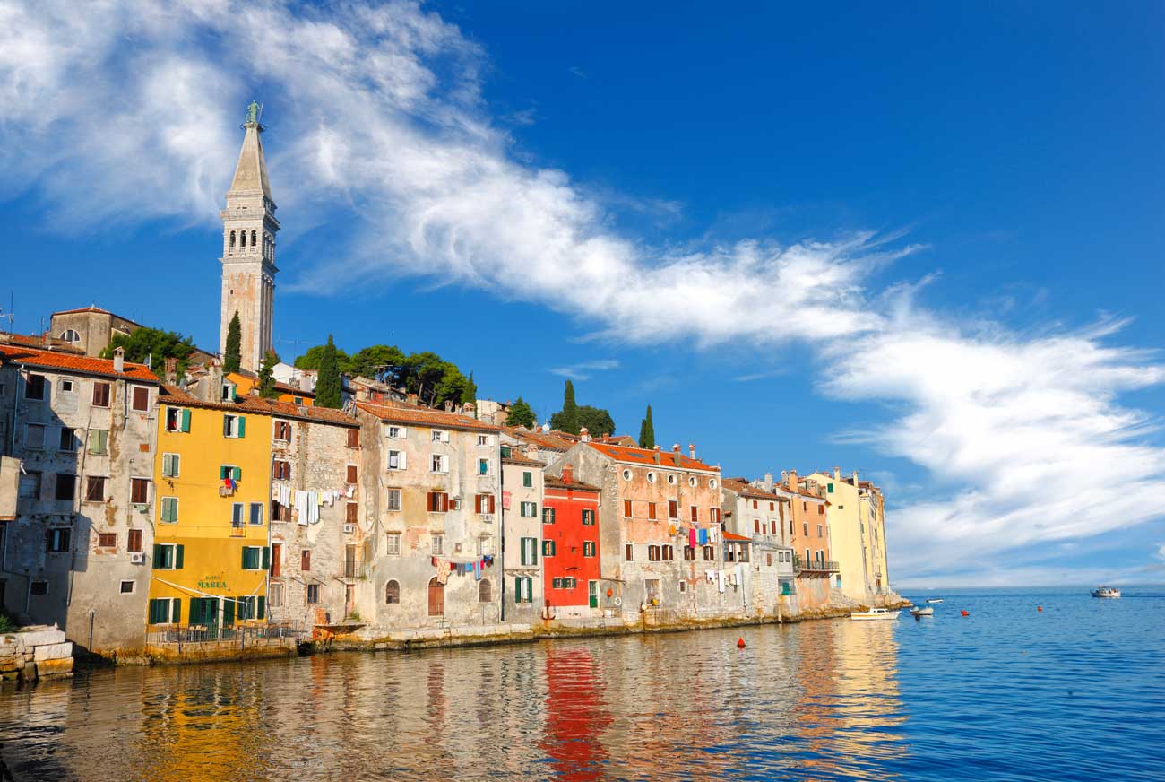 DYFFX9-Rovinj-creidt-Nino-Marcutti-Alamy-Stock-Photo.jpg