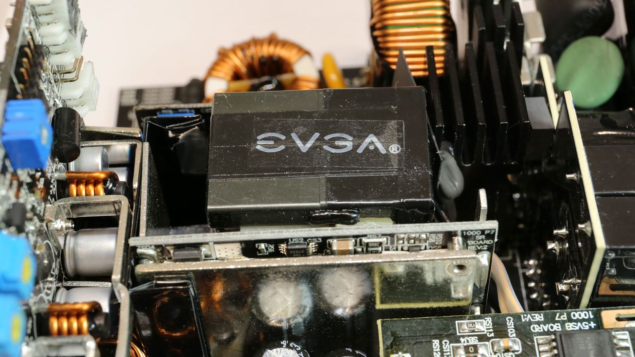 EVGA 1000 G7