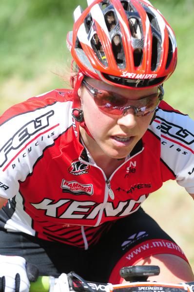 Amanda Carey (Kenda/Felt) would go on to finish 11th .