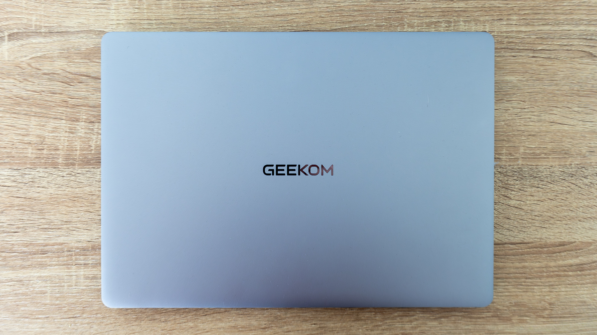 Geekom X16 Pro Windows 11 Pro laptop