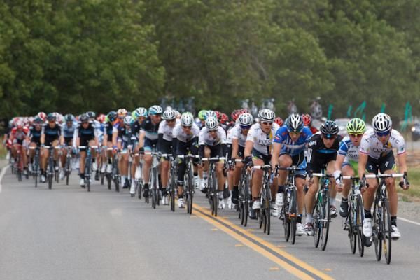 Strung out in pursuit of the four-man break.