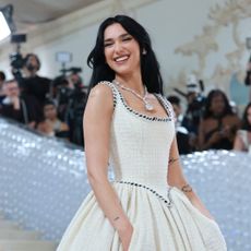  Dua Lipa attends The 2023 Met Gala Celebrating "Karl Lagerfeld: A Line Of Beauty" at The Metropolitan Museum of Art on May 01, 2023 in New York City