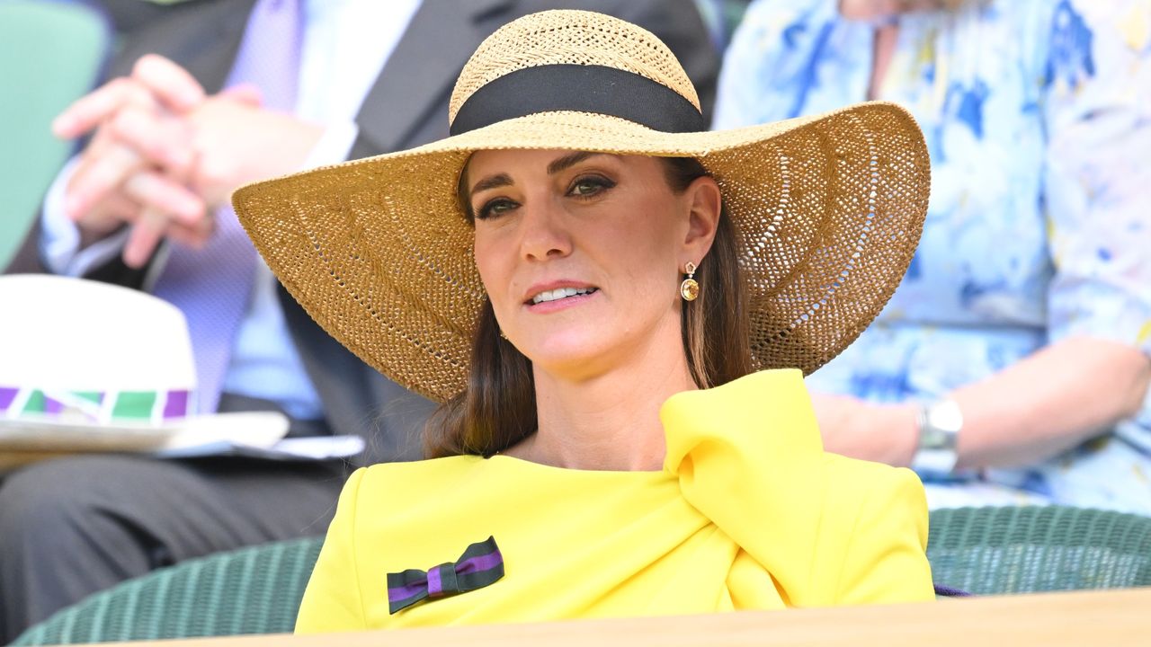 Kate Middleton&#039;s yellow dress at the the Wimbledon Women&#039;s Singles Final