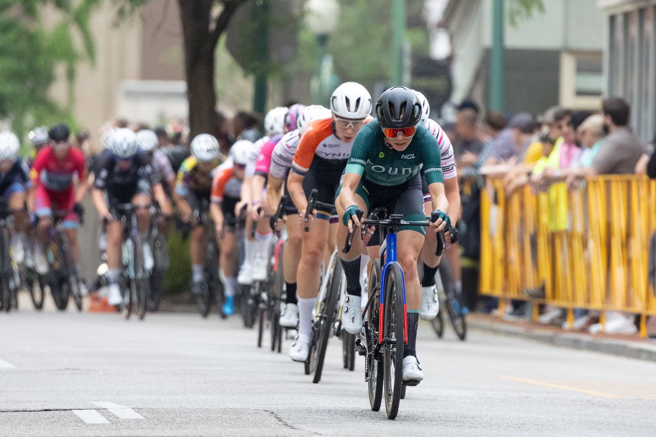 Elizabeth Dixon (Fount Racing Guild) gave spectators a taste of what was to come by getting on the front early in the race.