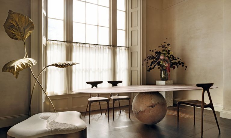 Take the Tour of Róisín Lafferty's Inspiring New Gallery | Livingetc