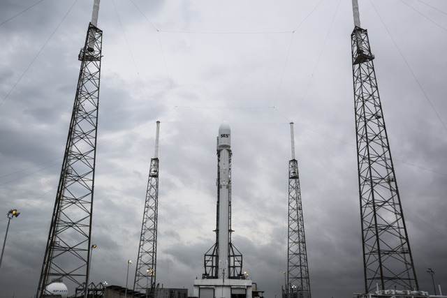 SpaceX&#039;s Falcon 9 Rocket on the Pad