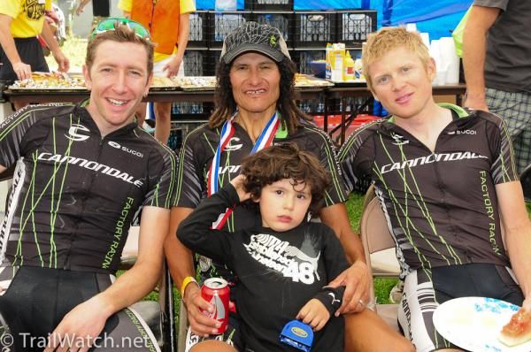Tinker Juarez (middle) with his son and Cannondale teammates Jeremiah Bishop (L) and Alex Grant (R)