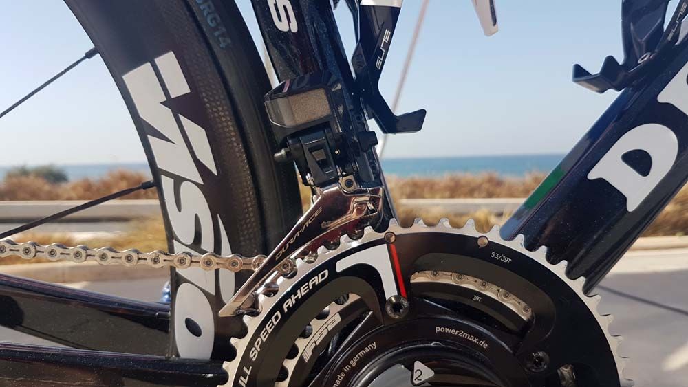 Shifting is provided by Shimano Dura-Ace R9150 electronic derailleurs