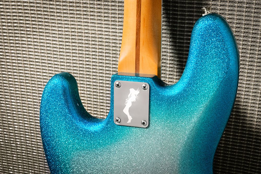 Fender Blu DeTiger Limited Edition Player Plus Jazz Bass