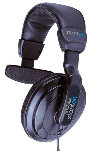 In-Ear Audio 2010: Stanton DJ Pro 300 Headphone