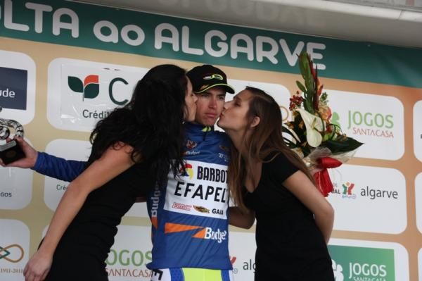 Cesar Fonte (Barbot - Efapel) leads the sprint classification.