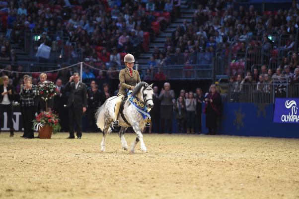 Uphill-James-Fox_Olympia_PN16_12403.jpg