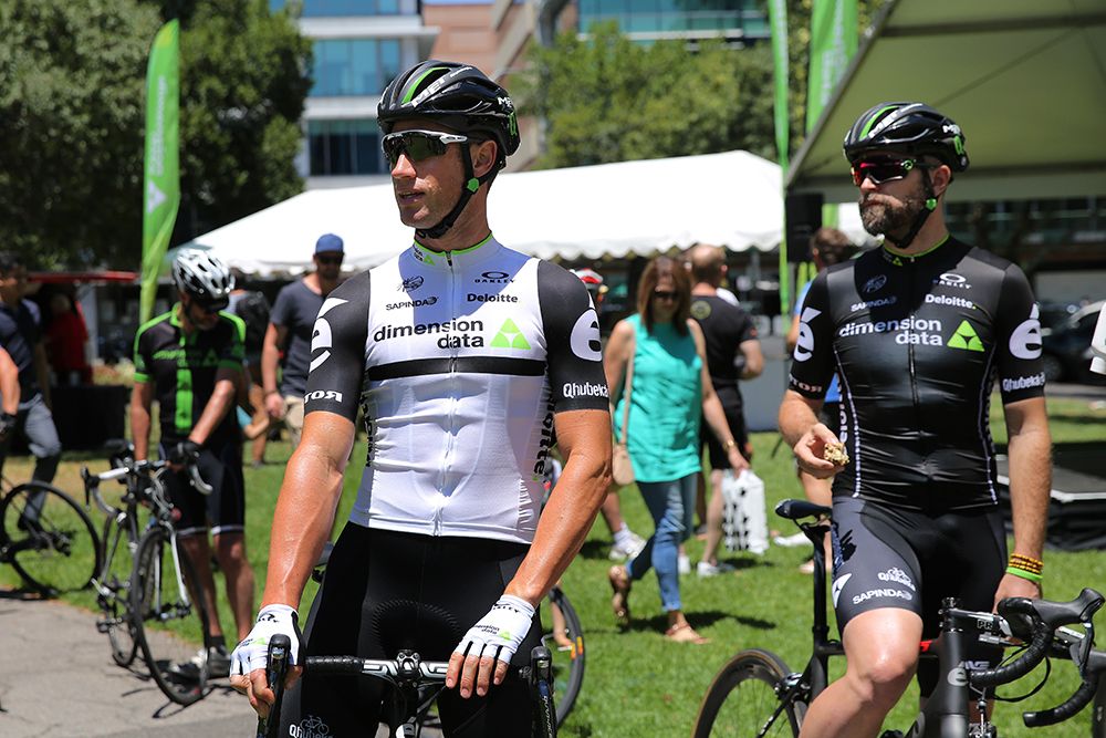 Mark Renshaw shows of Dimension Data's new jersey