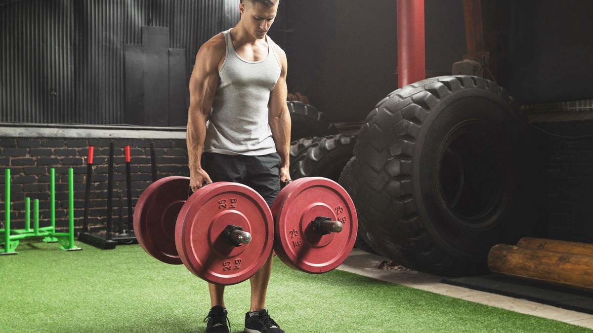 Healthy Men: The benefits of weightlifting