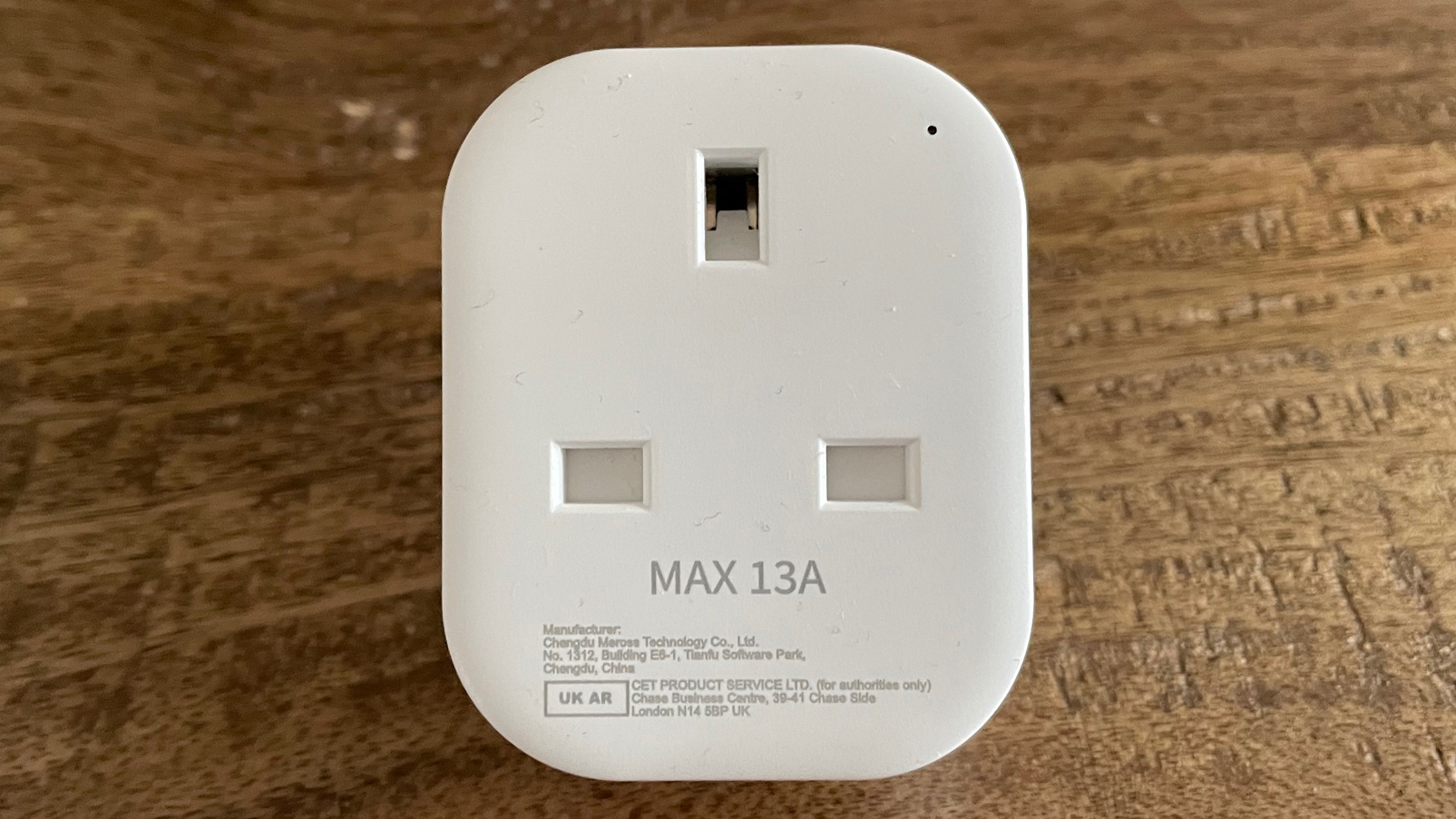 Bagian depan Meross Smart Wi-Fi Plug Mini MSS110