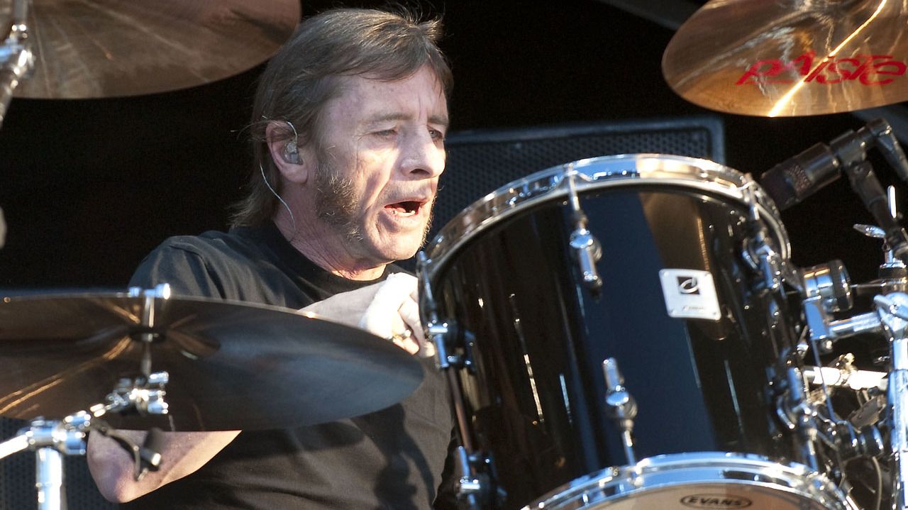 AC/DC ex Phil Rudd still hopes for return 