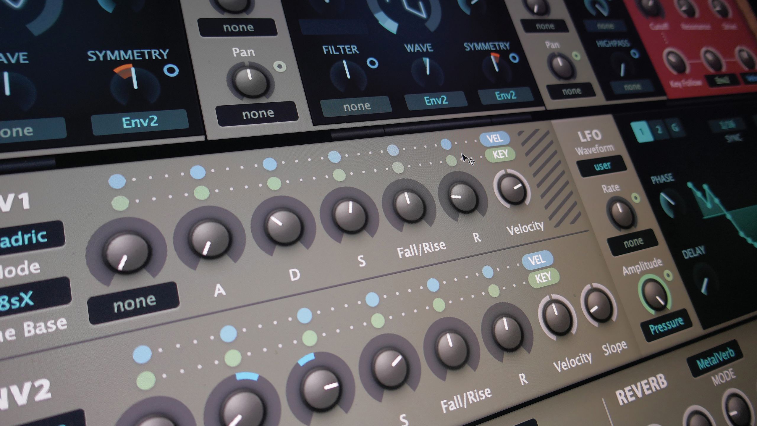 How to design a tape-inspired string synth patch like Moby's Porcelain ...