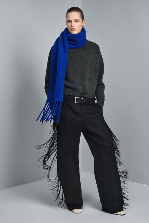 Wool Knit Fringed Scarf