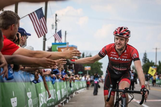 Tyler Wren (Jamis Hagens Berman) visits the fans after the finish.