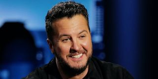 luke bryan smiling on american idol season 4