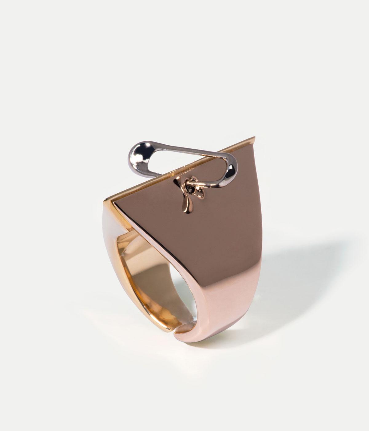 Cult jewellery