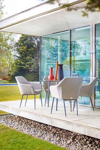 raised modern patio with Bridgman furniture