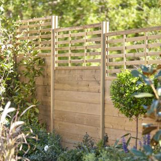 Wood garden fence
