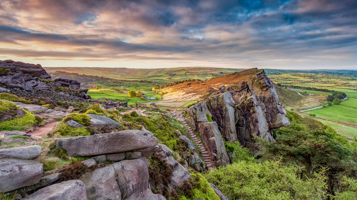 The best walks in the Peak District: 8 great hikes for rolling hills ...