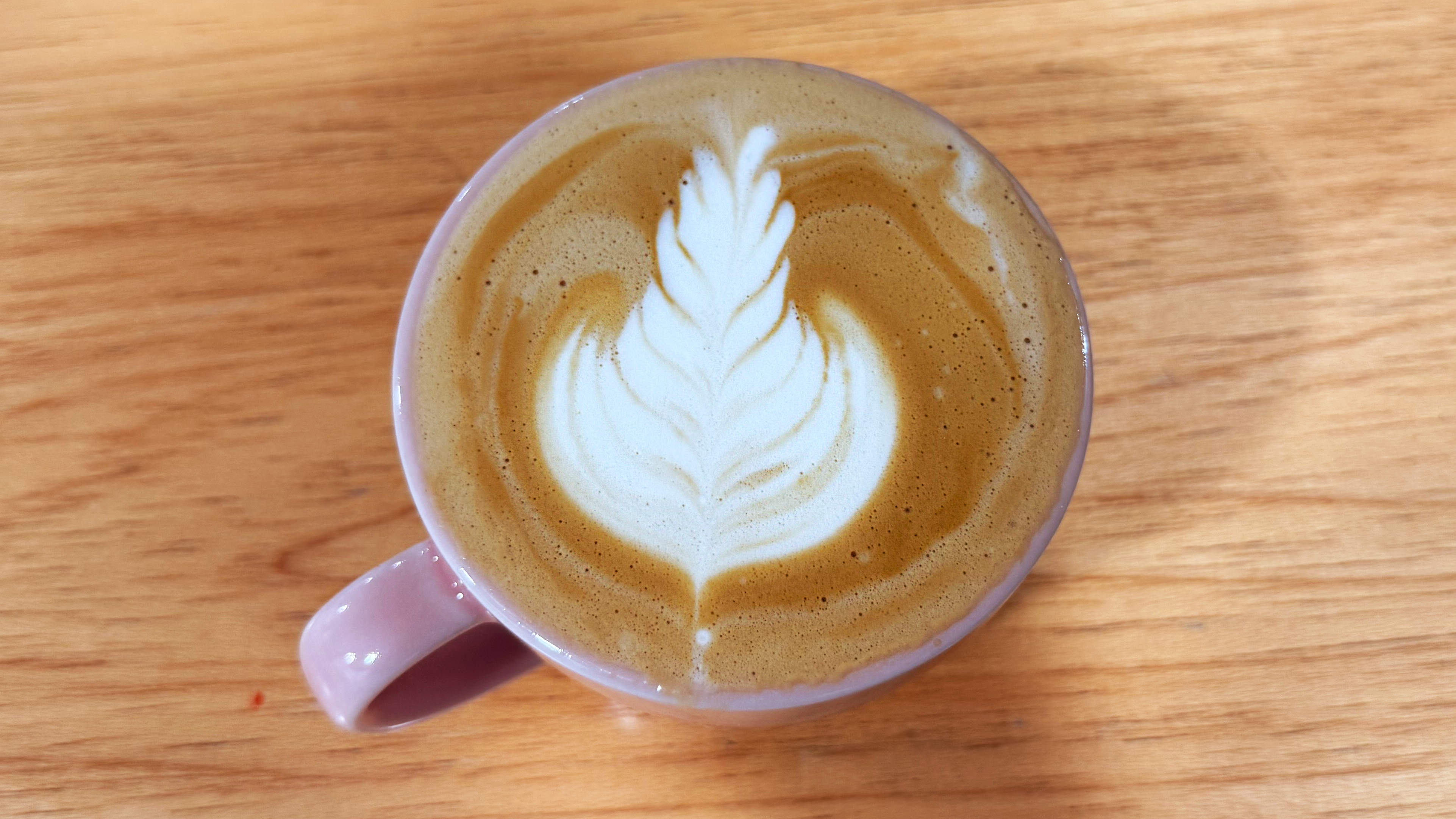 a photo of coffee made on the de&#039;longhi la specialista arte evo