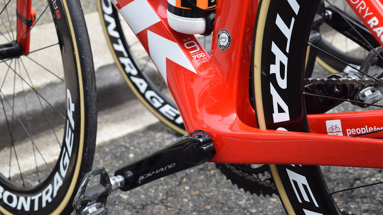 A large bottom bracket area contributes to quality power transfer