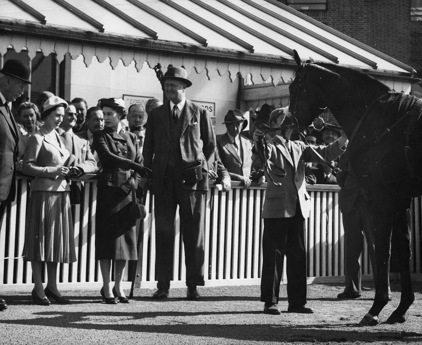 Horse Racing - 2,000 Guineas Trial Stakes - Kempton Park