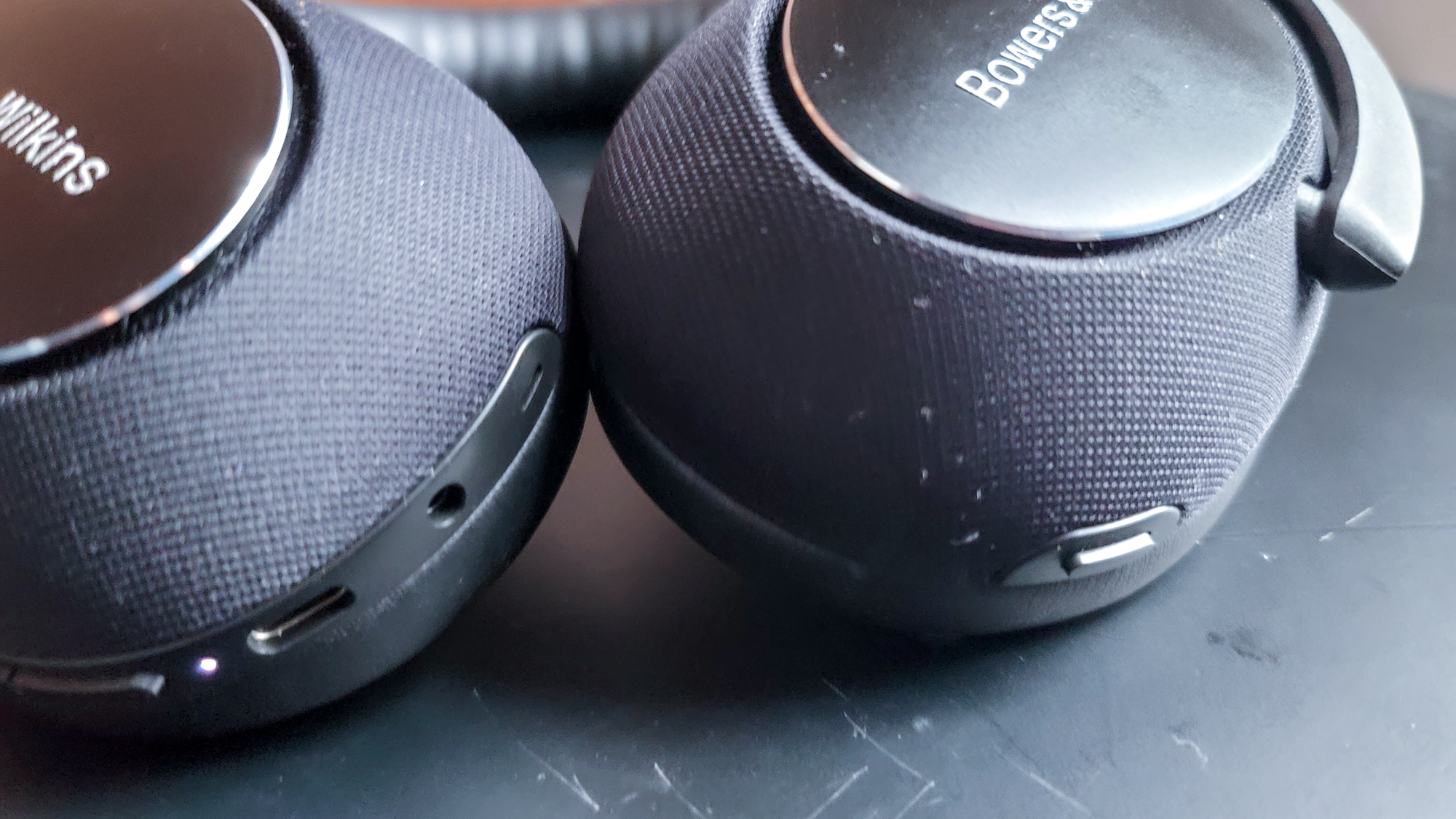 Bowers & Wilkins PX7 Carbon Edition Headphones